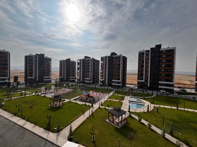 REMAX ADVANTAGE'DEN MİM GOLD RESİDANCE'DE SATILIK 4+1 LÜKS DAİRE