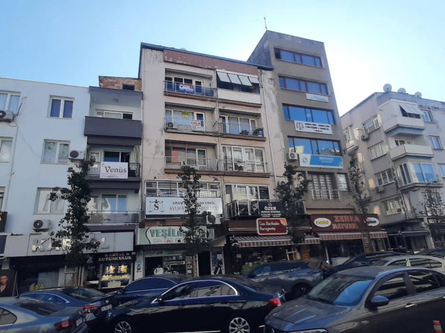 ALİAĞA İSTİKLAL CADDESİ BANKALAR MEVKİİ 2+1 KİRALIK DAİRE