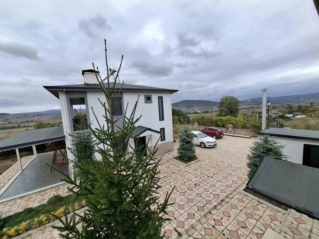 KOCAELİ DERİNCE KARAGÖLLÜ DE SATILIK BEŞ DÖNÜM ARAZİ UZERI IKI ADET DUBLEX VILLA