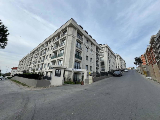 REMAX HEDEF DEN BÜYÜKÇEKMECE HİLAL HİLL 2.ETAP KÖŞE CEPHE 3+1