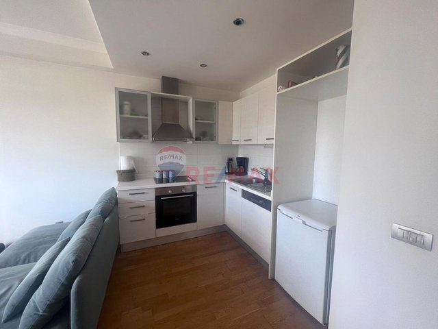 ATAŞEHIR DELÜXIA SUITES'DE GENIŞ TIP SATILIK 1+1 DAIRE