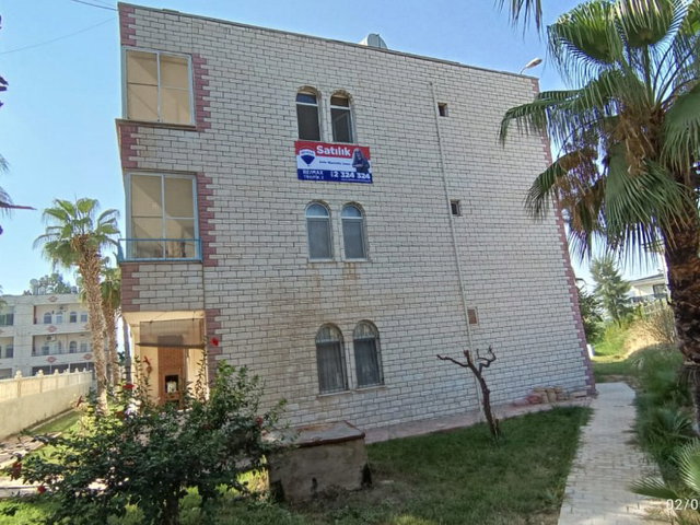 REMAX TOROS'TAN KAPIZLI'DA DENİZE YÜRÜME MESAFESİNDE MUHTEŞEM 2+1 YAZLIK