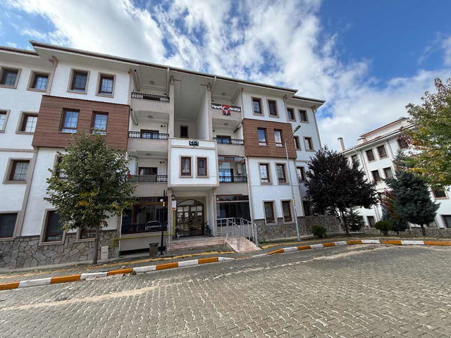 REMAX CİTY'DEN MUDURNU TOKİ 4.ETAP DA SATILIK 3+1 DAİRE!!!