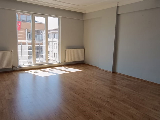 REMAX LAND'TEN FEVZIPAŞA MAH.DE KIRALIK 3+1 DAIRE