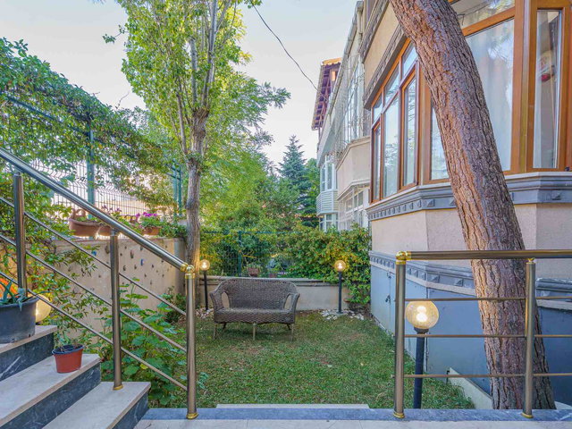 ÜMRANIYE ATAKENT MÜSTAKIL BAHÇELI İSKANLI 4+3 SATILIK VILLA