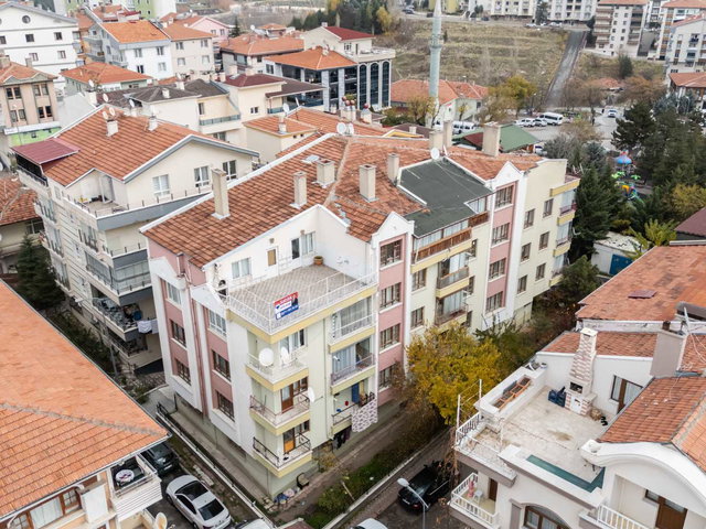 AKTEPE'DE | SATILIK | 4+1 KONUT | 3. KAT | 220 METRE KARE