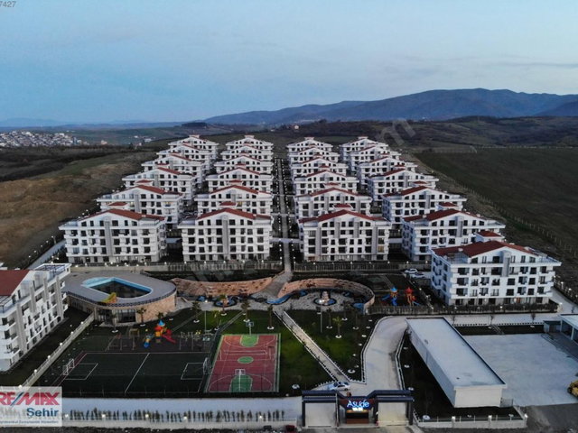 REMAX YALOVA ASUDE VADİ EVLERİ SATILIK 3+1 DAİRE