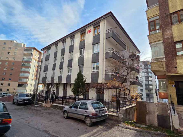 YENİMAHALLE ÇİĞDEMTEPE MAHALLESİ MERKEZİ KONUM 3+1 FULL YAPILI SATILIK DAİRE
