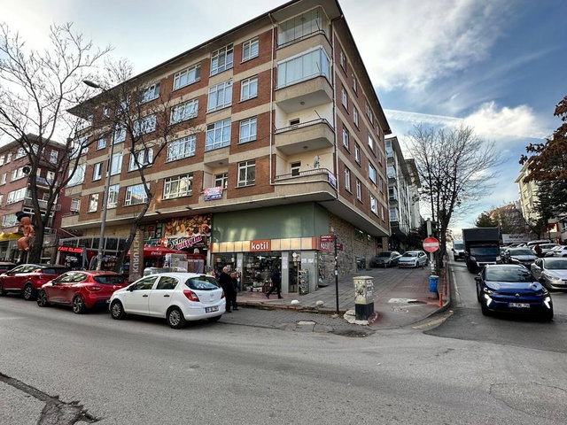 GÜVENLIK CADDESI’NDE SATILIK! LOKASYON AVANTAJLI 3+1