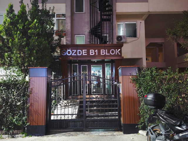 BARIŞ MAHALLESININ EN GÜZEL LOKASYONUNDA 3+1