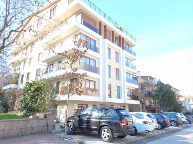 ANITKABİR'E ÇOK YAKIN, YAPILI SATILIK 2+1 DAİRE