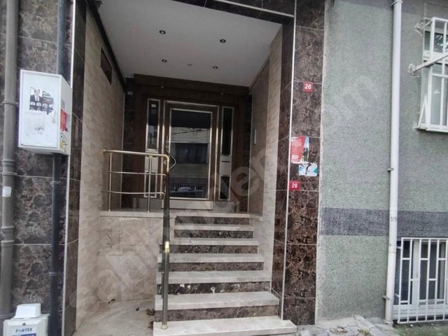 RAMİ YENİMAHALLE DE YENİ MODERN BAKIMLI DUBLEX DAİRE