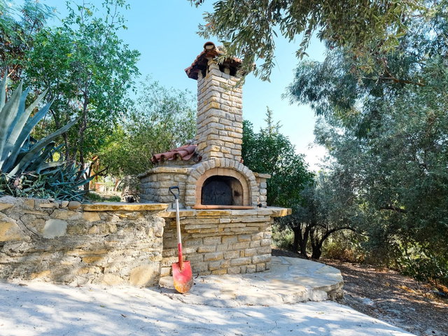 MANAVGAT TAŞAĞIL’DA MÜSTAKİL DOĞA İÇİNDE SATILIK TAŞ EV