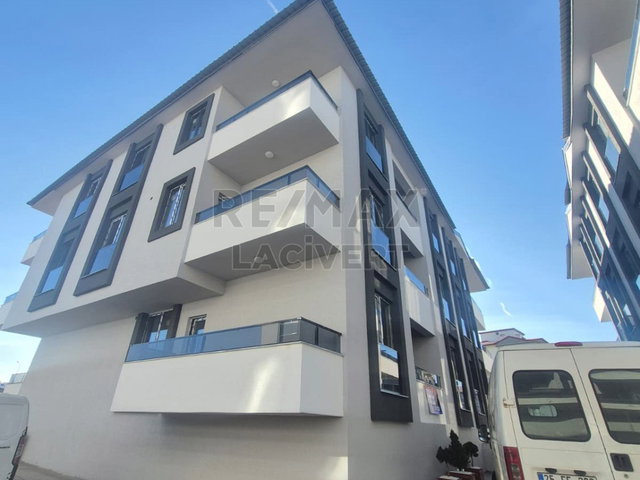RE/MAX LACİVERT'TEN DADAŞKENT'TE KİRALIK 1+1 DAİRE