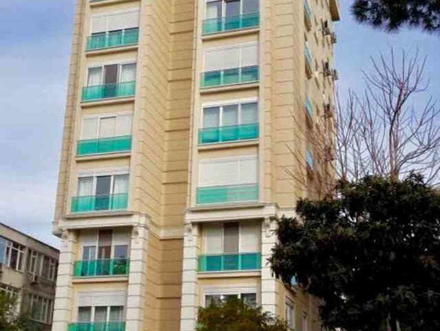 KADIKÖY FENERYOLU BALKONLU KOMBILI FIRSAT KIRALIK DAIRE