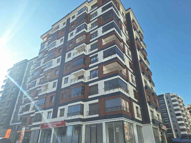 KÜÇÜKALİ MAHALLESİ'NDE3.5+1 SATILIK AKILLI DAİRE
