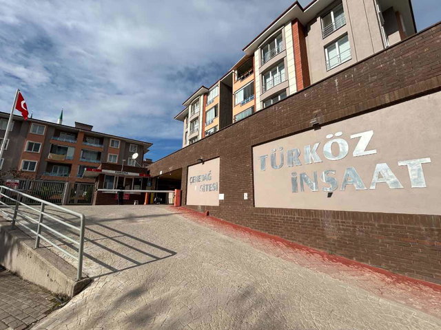 TÜRKÖZ ÇENEDAĞ SİTESİNDE SATILIK 3+1 DAİRE