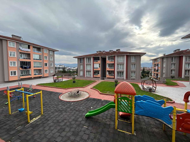 TÜRKÖZ ÇENEDAĞ SİTESİNDE SATILIK 3+1 DAİRE