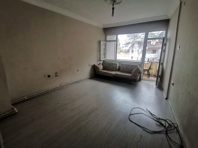 İZMIT KOZLUK SADETTIN YALIM CAD. ÖĞRENCİYE KIRALIK DAIRE