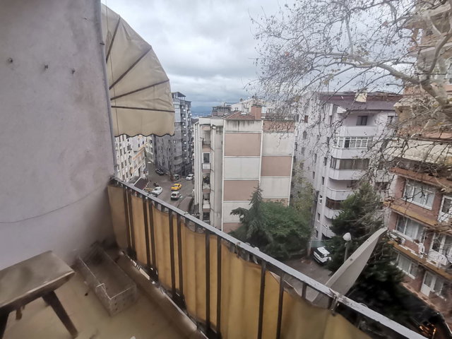 İZMIT KOZLUK SADETTIN YALIM CAD. ÖĞRENCİYE KIRALIK DAIRE