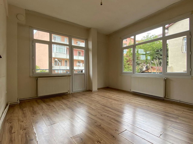 ÇENGELKÖY ORDU CADDESİ 'NDE YÜKSEK ARSA PAYLI 2+1 SATILIK DAİRE