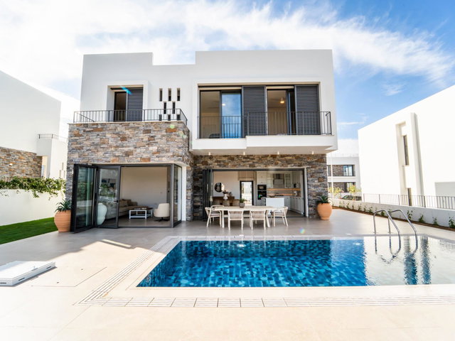GİRNE MEDİTERRA SİTESİ SATILIK HAVUZLU VILLA