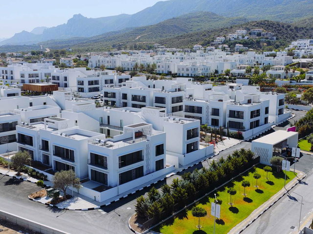 GİRNE MEDİTERRA SİTESİ SATILIK HAVUZLU VILLA