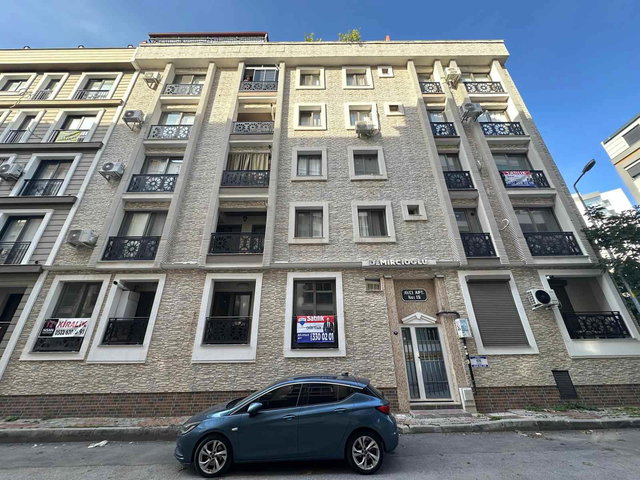 12 REMAX BEST'TEN KARŞIYAKA DEMIRKÖPRÜDE SATILIK 3+1 DAIRE