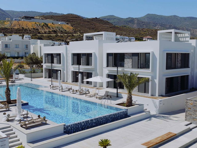 GİRNE MEDİTERRA SİTESİ SATILIK 2+1 PENTHOUSE