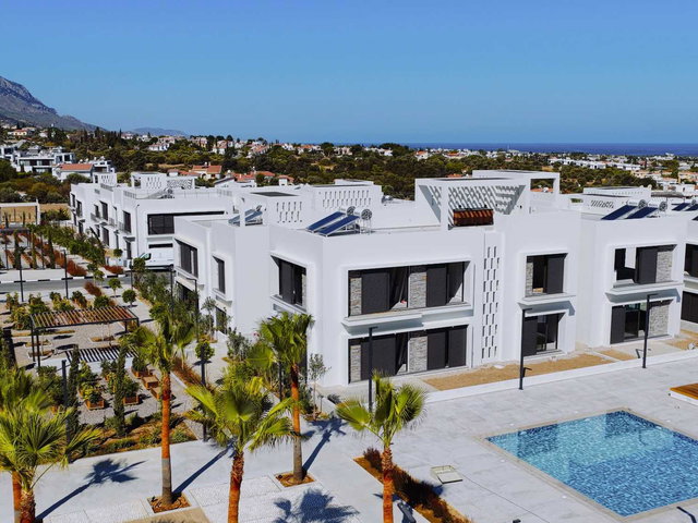GİRNE MEDİTERRA SİTESİ SATILIK 2+1 PENTHOUSE