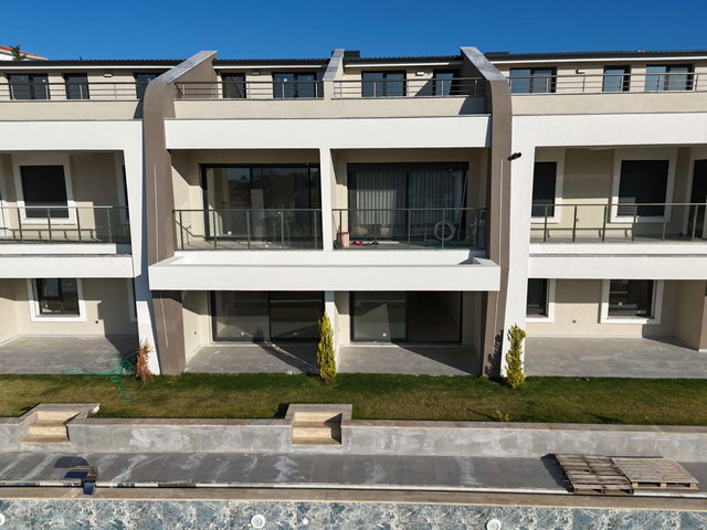 KADINLAR DENİZİNDE DENİZ MANZARALI SATILIK DAİRE