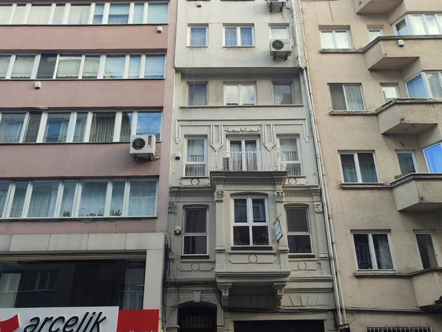 ŞİŞLİ KURTULUŞ CADDESİ 4+2 SATILIK DUBLEKS DAİRE