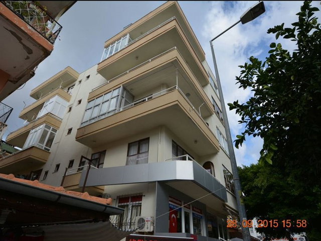 SARAY MAHALLESI’NDE  MERKEZI KONUMDA GENIŞ,  AYRI MUTFAK 2+1
