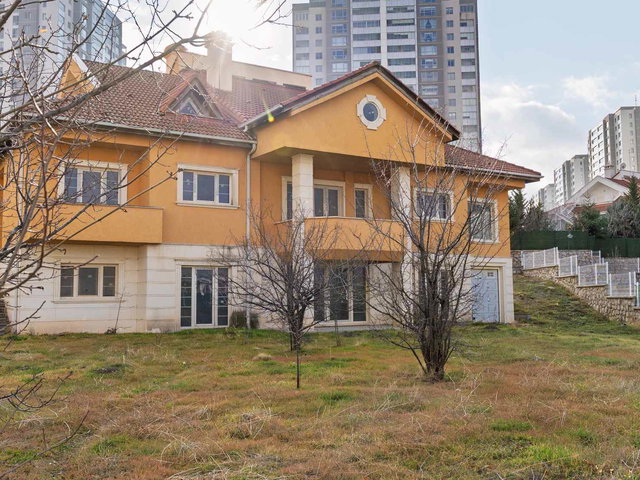 ÇANKAYA ALACAATLI MAH SATILIK VİLLA NATAMAM BOŞ YEŞİL BARIŞ SİTESİ