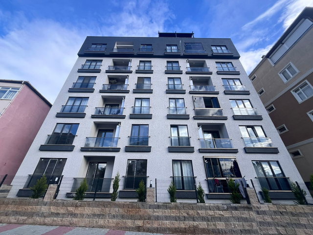 TUZLA İÇMELERDE 140 M² 4+2 TERASLI KAPALI OTOPARKLI DAİRE