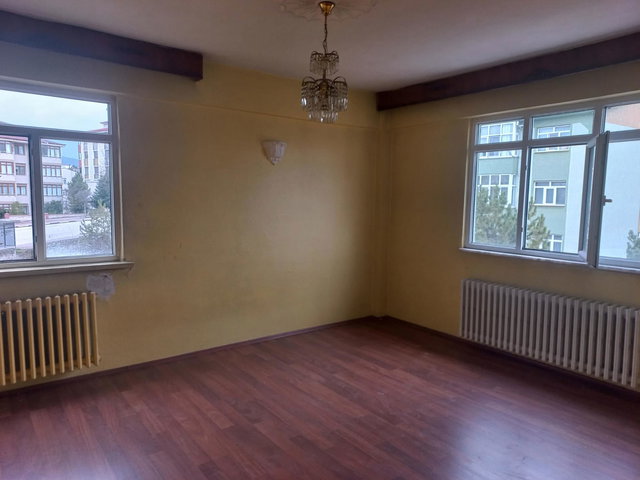 SAFRANBOLU,YENİMAHALLE YEŞİLKENT ST. 120 M2 KİRALIK 3+1 DAİRE