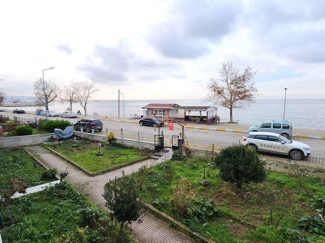 RE/MAX'DAN ÇINARCIK 'DA EŞSİZ DENİZ MANZARALI SATILIK DAİRE