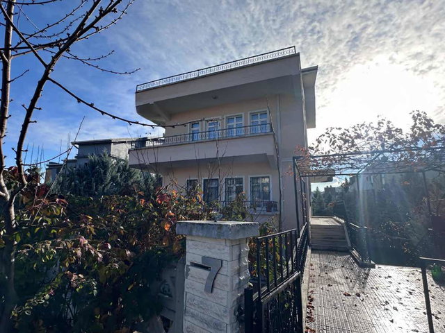 ÇAYYOLU ARCADIUM YANI 508 M2 ARSALI MÜSTAKİL 7+2 SATILIK VİLLA