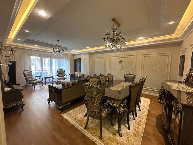 REMAX- HAYATPARK OLİMPİYAT KONAKLARINDA GENİŞ KAPALI TERASLI 4+1 DAİRE