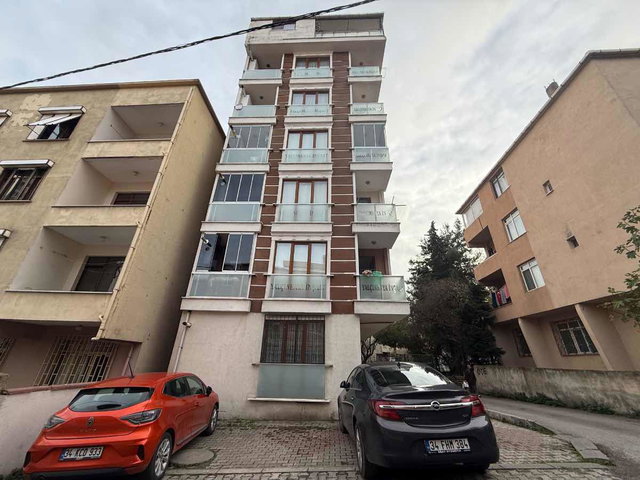KARTAL HÜRRİYET MAHALLESİNDE,SESSİZ VE NEZİH LOKASYONDA SATILIK DAİRE
