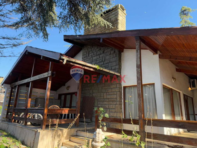 RE/MAX LAVANDA'DAN YENİÇİFTLİK'TE DENİZE SIFIR SATILIK VİLLA