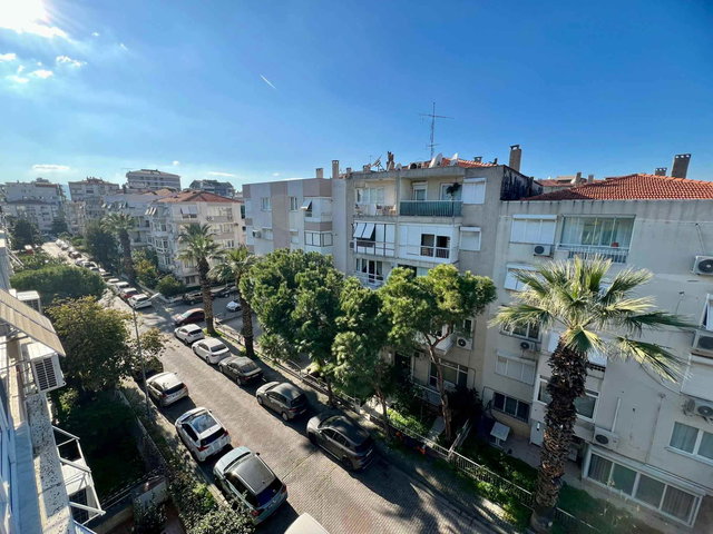 BOSTANLİ MERKEZ DE 2+1 SATILIK DAİRE