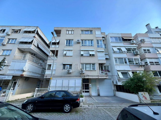 BOSTANLİ MERKEZ DE 2+1 SATILIK DAİRE