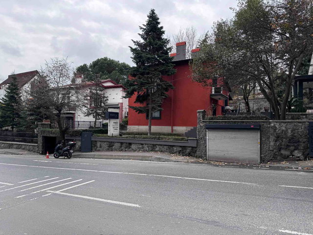 REMAX HANE'DEN LEVENT ÇİLEKLİ CAD CEPHELİ SATILIK MÜSTAKİL VİLLA