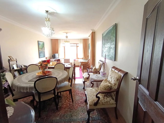 RE/MAX PROF METİN AVCI'DAN KARAMÜRSEL'DE 4+1 TRİPLEX SATILIK VİLLA