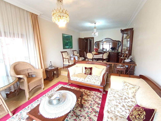 RE/MAX PROF METİN AVCI'DAN KARAMÜRSEL'DE 4+1 TRİPLEX SATILIK VİLLA