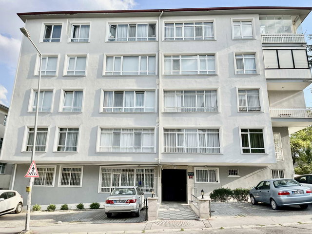 EMEK 8. CADDE 2 SOKAK SARAY APARTMANI 2+1 SATILIK KÖŞE DAİRE