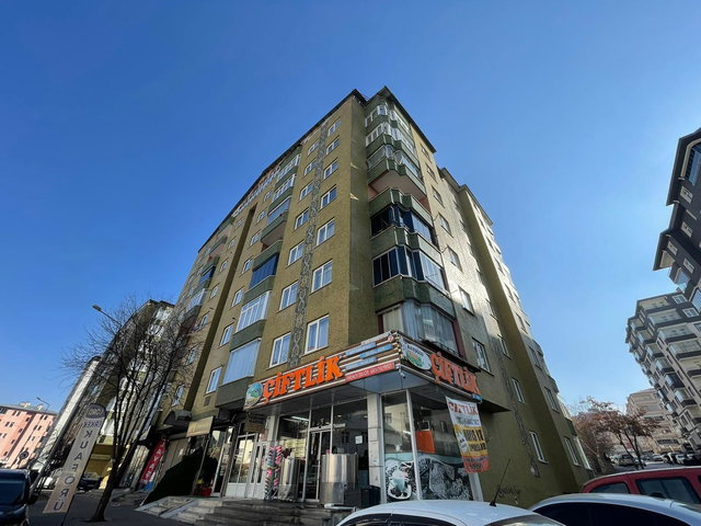 REMAX İLKE'DEN KAYAKYOLU'NDA ARA KAT 3+1 KİRALIK DAİRE