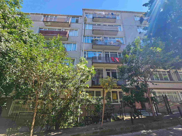 BEŞİKTAŞ ORTAKÖY'DE 95 M2 SATILIK 3+1 ARA KAT DAİRE