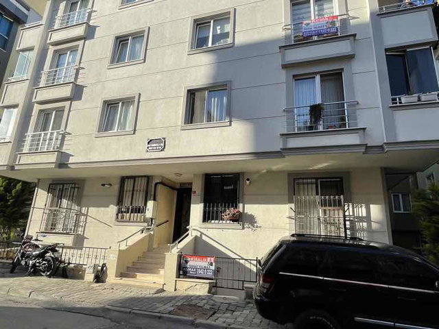 ÇEKMEKÖY HAMIDIYE MAHALLESI’NDE KIRALIK 2 + 1 BOŞ  YENİLENMİŞ DAIRE